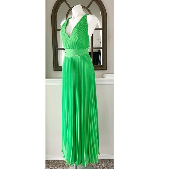 MILLY Oria Pleated Sleeveless Cross Back Dress, Kelly Green, NWT, Size 6 - Picture 12 of 16